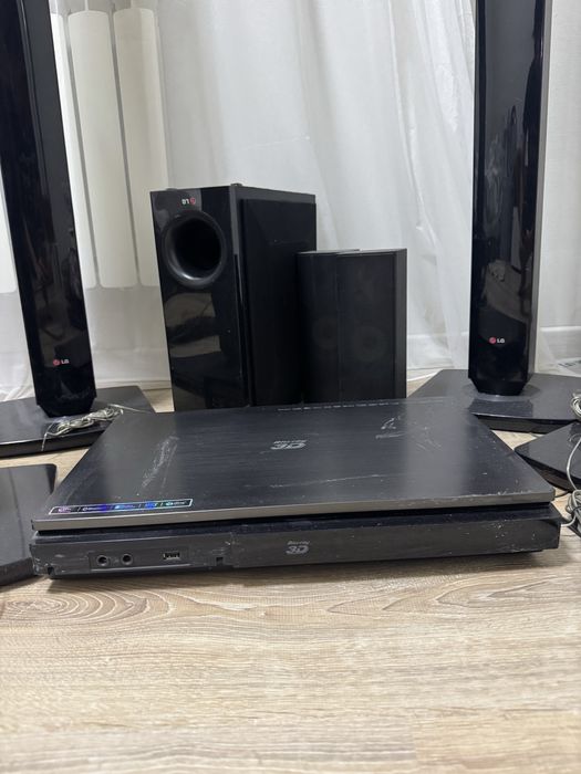 Апарутра домашний кинотеатр