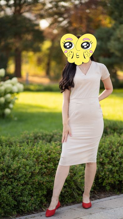 Платье прямое, молочного цвета