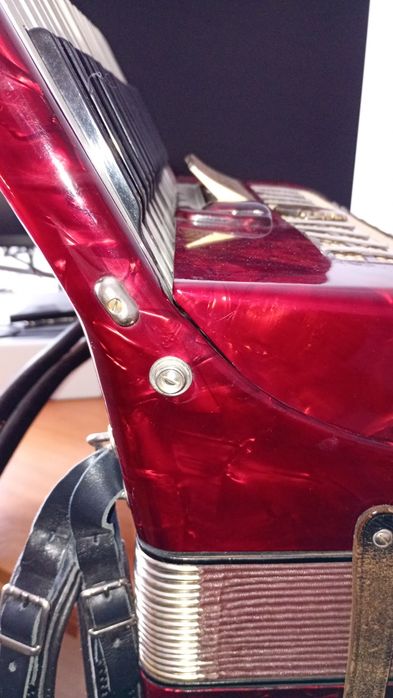 Hohner 80 bași, 5 registre cu cutie