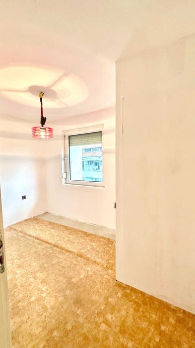 Продава се Двустаен апартамент в Бургас, Лазур - 42 кв.м за 2705 €/кв.м - Снимка #9