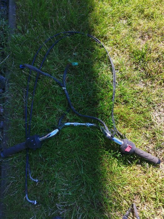 Dezmembrez Honda Forza 250