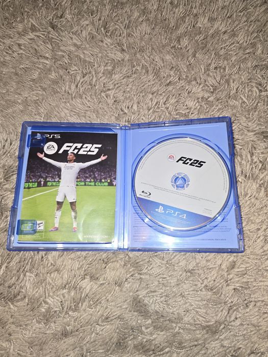 Vând FC25 pentru ps4 ușor negociabil