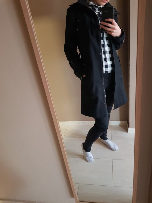 Kenneth Cole палто