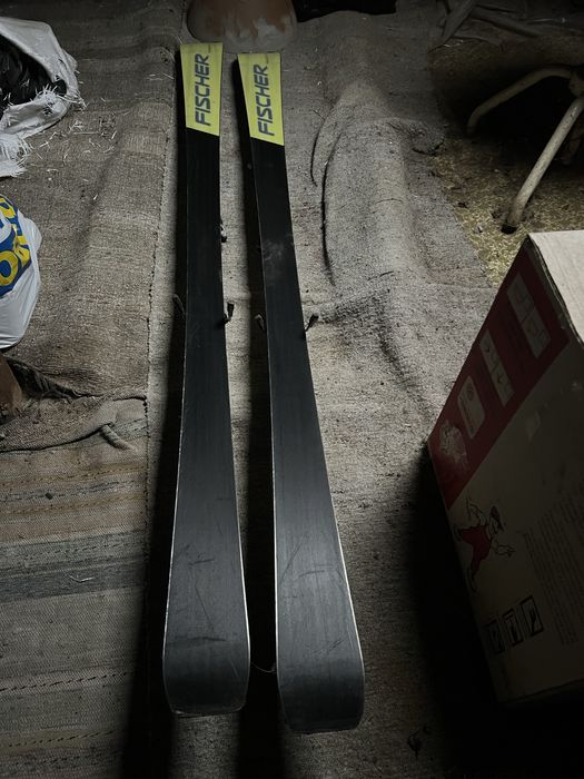 Fischer rc4 ски добро състояние