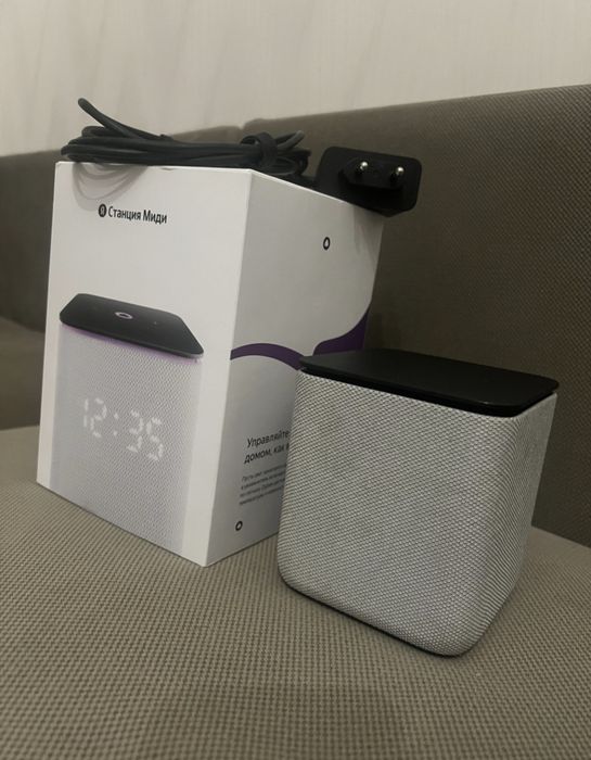 Яндекс станция миди