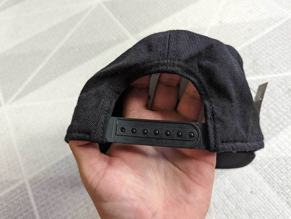 Oригинална шапка Nike нова! 100% вълна!