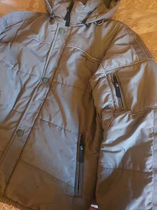 Продам куртку пуховик