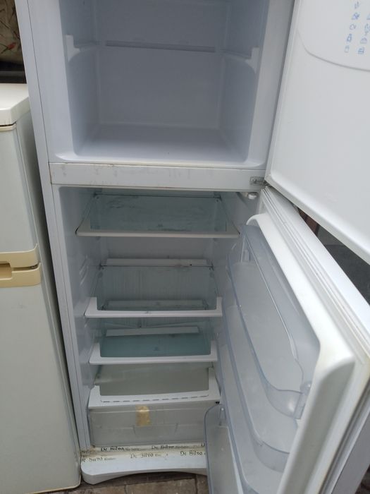 Frigider arctic frigider cu 2 uși funcțional