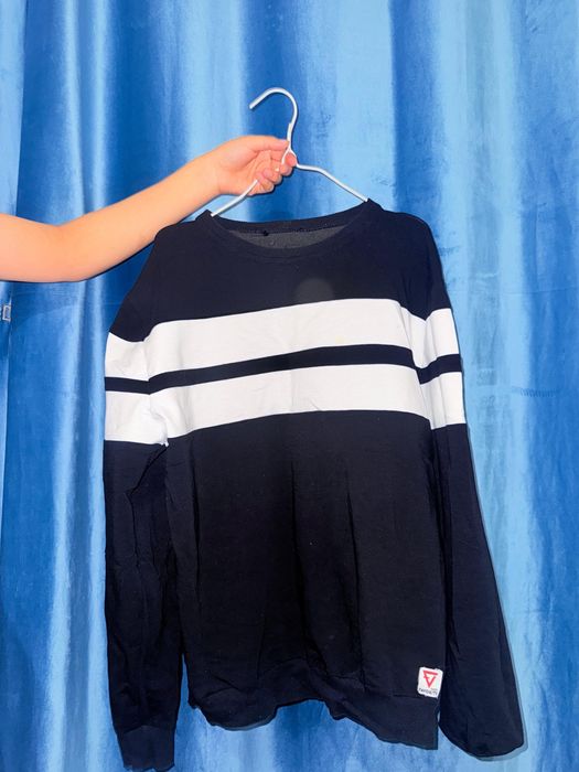 Мужская черная кофта