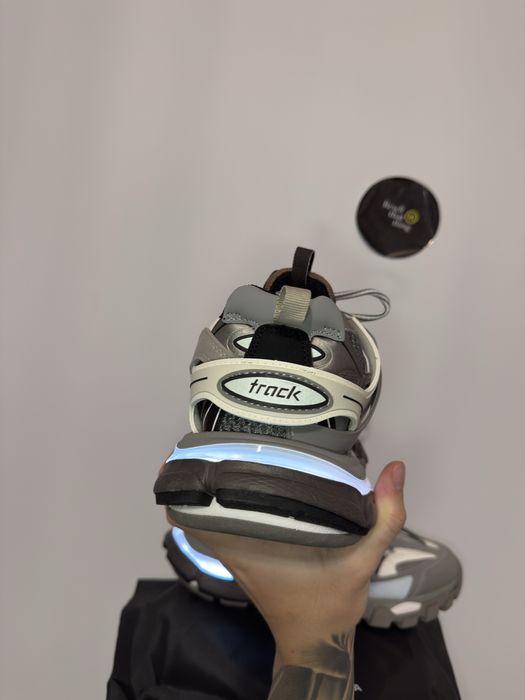 Adidasi Balenciaga Track LED 40,41,42,45 Premium