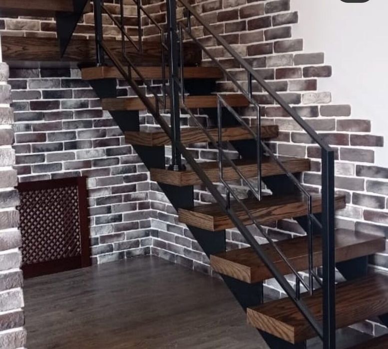 Лестнице перила  металлические изделия