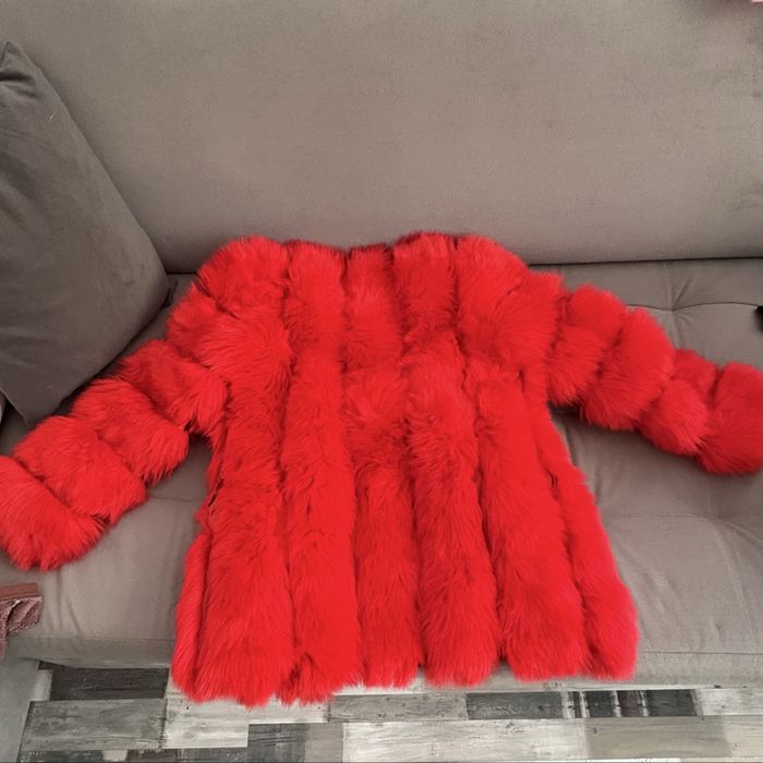 Елегантно дамско палто