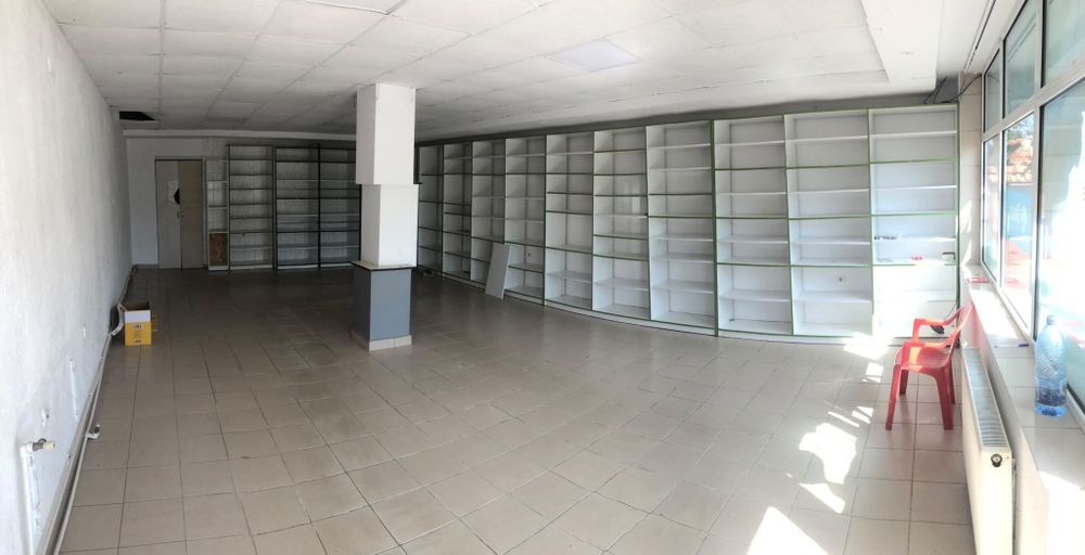 Închiriez spațiu comercial în Flămânzi zona 6 drumuri