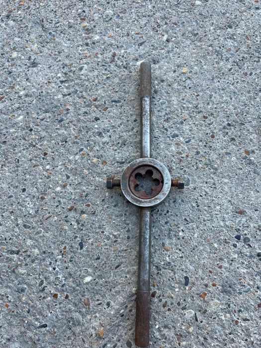 Лерка для сантехника