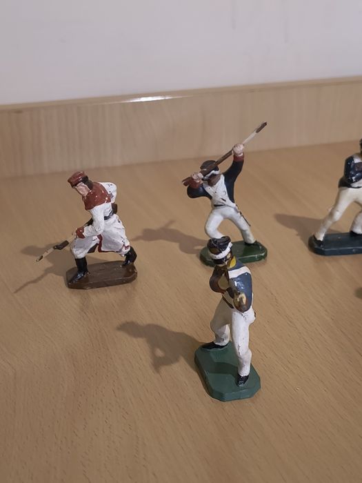 Стари колекционерски фигурки - 60 лв обща цена