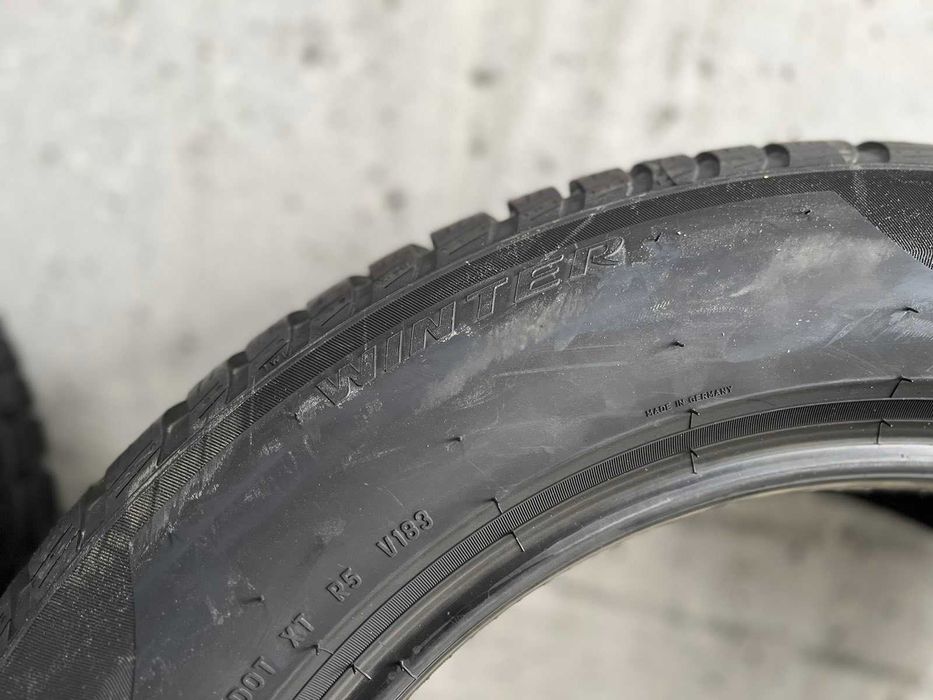 Чисто нови зимни гуми 225/60/18 Pirelli Winter Sotto Zero 3