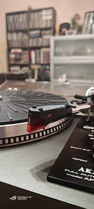 AKAI AP-307 Full Automatic Cap de SERIE