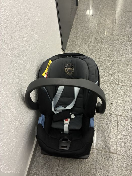 Столче за кола за новородено Cybex Aton 5 с Isofix