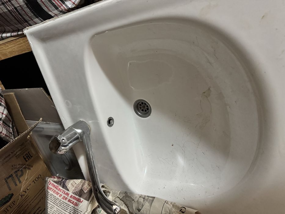 Продам раковину и смеситель