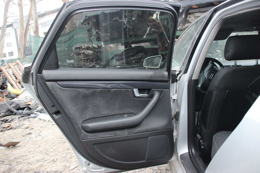 АУДИ  А4 2.0i  Audi  A4 автомат  – само на части