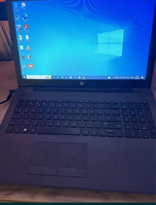 De vânzare laptop HP procesor I3