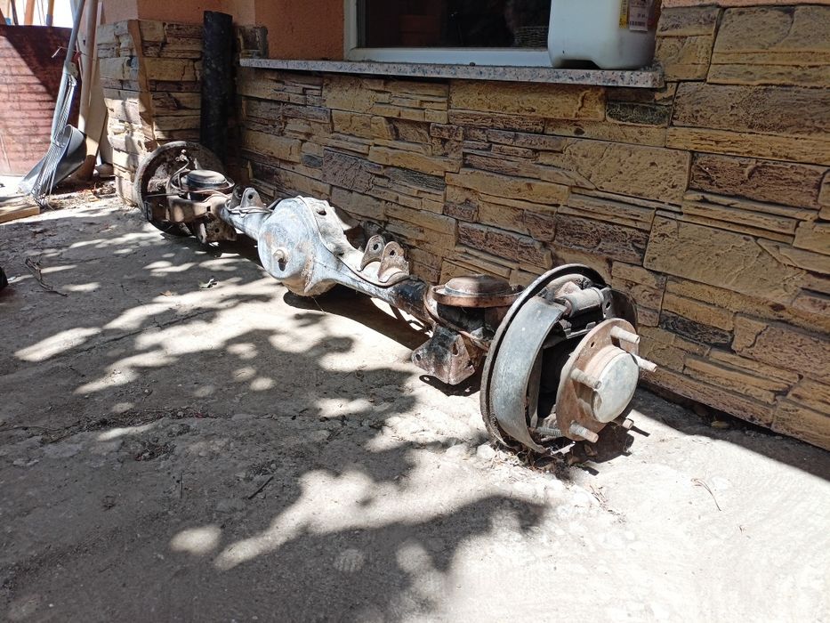 Заден мост Лада Нива 1.6