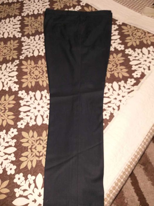 Мужской костюм светло серого цвета