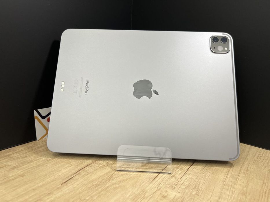 iPad Pro 11" 4th Gen M2 256Gb Space Gray Second-Hand Foarte Bun 2 ani