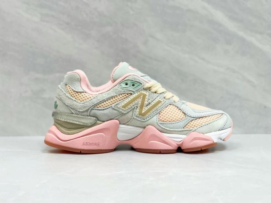 Нови дамски маратонки New Balance 9060 “Inside Voices Baby Shower Blue