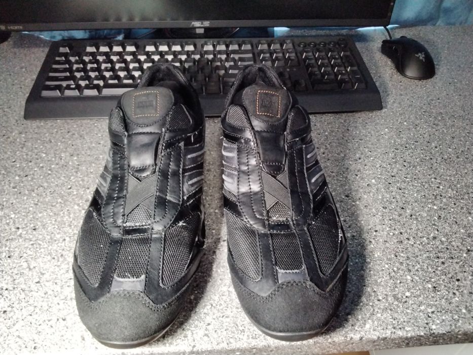 Pantofi Hugo Boss. Încălțăminte Sport/Elegantă Mărimea 41