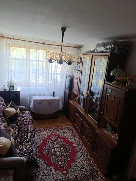 Vând apartament doua camere