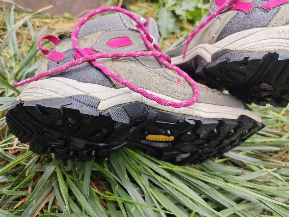 Humtto, боты, оригинал