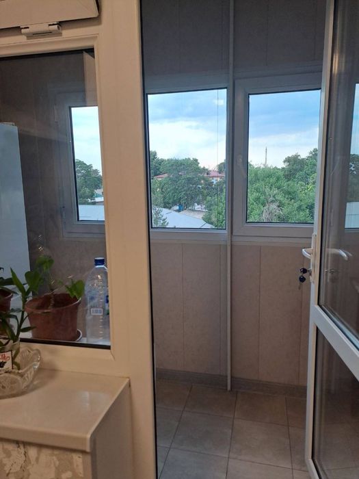 Чирчик Новоий сентр 1х сотилад 27.000$ Бош толов ва паспорт бн Ипотека