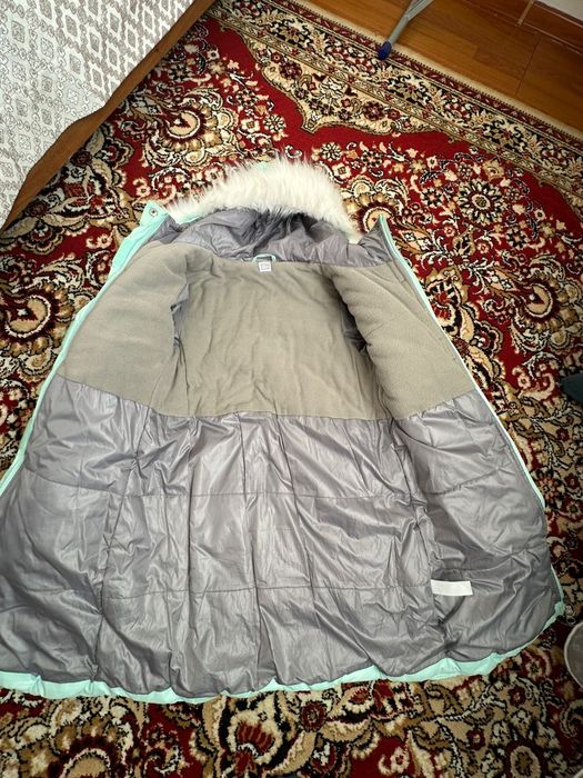 Зимняя куртка на девочку