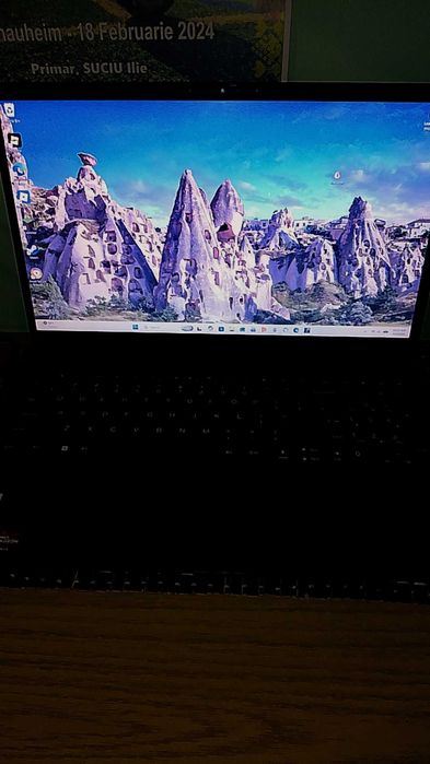 Leptop Lenovo 8gb Windows 11 pro