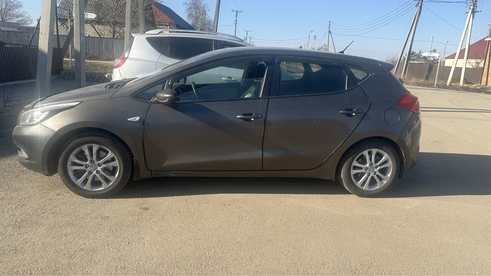 Kia Ceed продам в хорошем состоянии