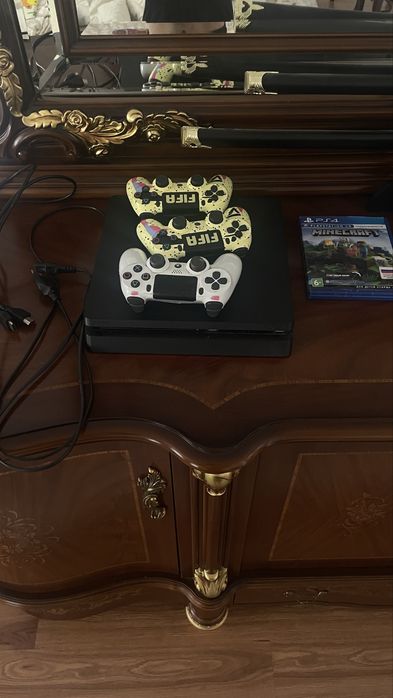 PlayStation 4 Slim