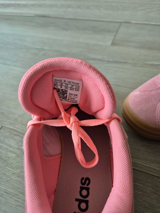 Нови Сникърси Adidas