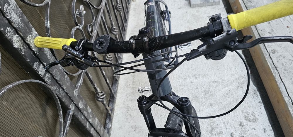 Bicicleta Cube cadru xxl