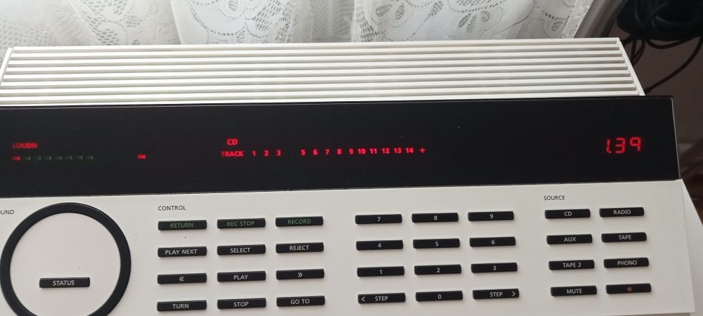 Amplituner, cd-player Bang&olufsen