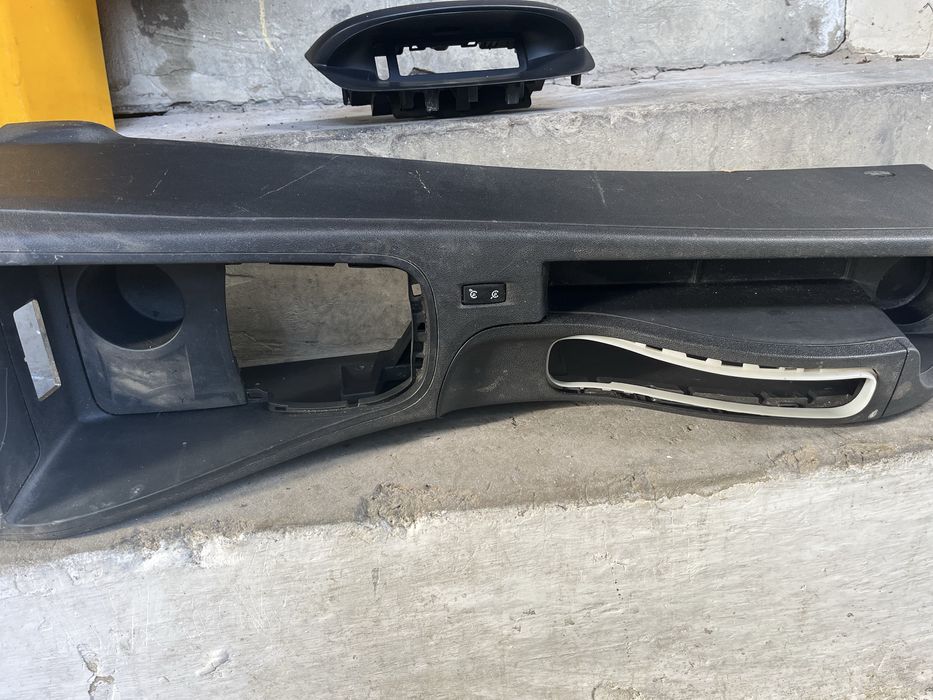 Consola/carcasa display megane 3 hatchback