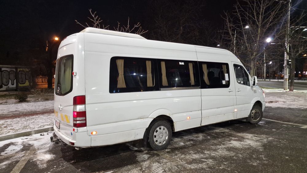Transport elevi – excursii și tabere | Microbuz & Autocar