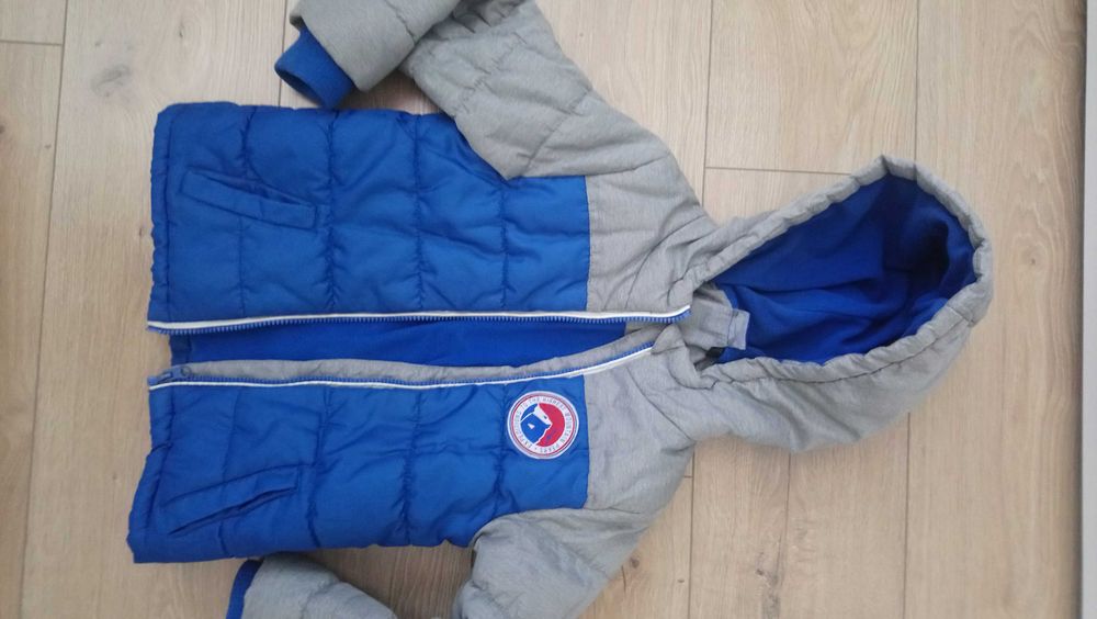 2 зимни якета размер 122см и подарък