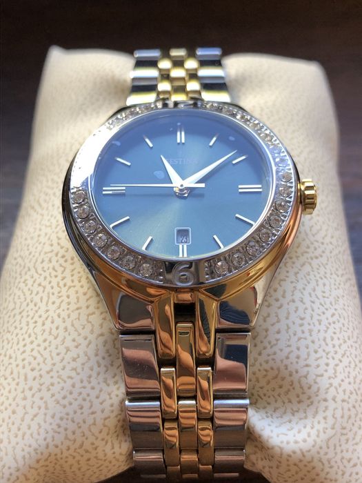 Ceas Festina nou
