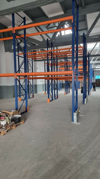 Rafturi metalice, premium reglabile 
Depozitare manuala
Depozit palet
