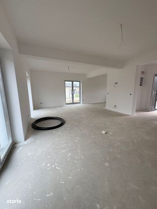 Duplex premium, izolatie termica si fonica superioara – Castel Trans