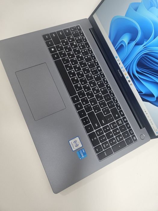 Ноутбук HUAWEI D16