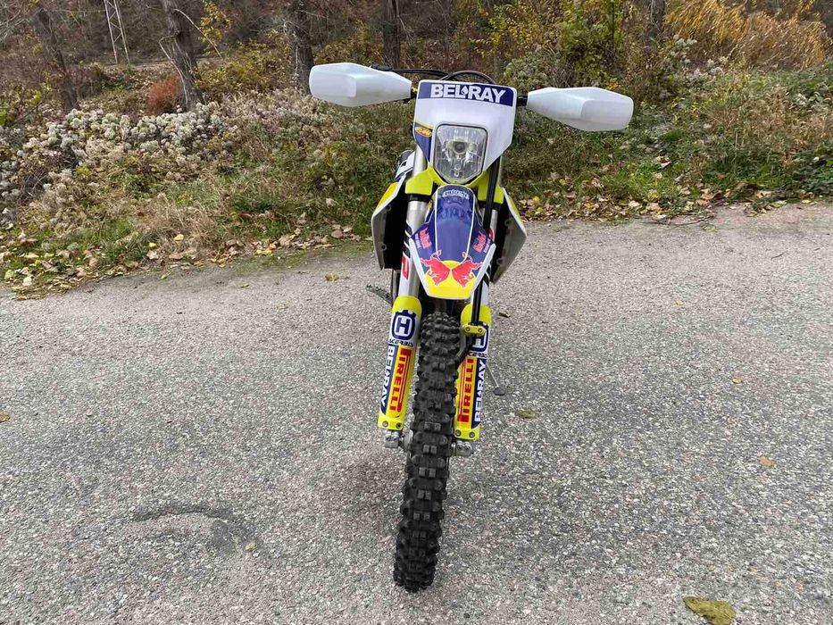 Husqvarna 250 FE TPI кросов мотор продава нов пълен инжекцион