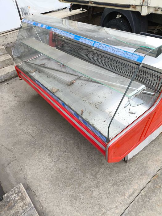 Хладилна Витрина Хоризонтална Плюсова за Хранителен магазин