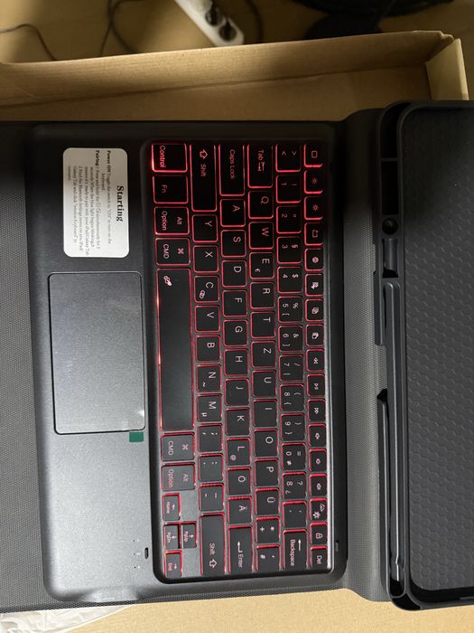 Калъф-Клавиатура за таблет